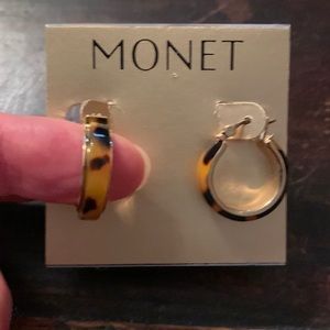 Monet small tortoise hoop